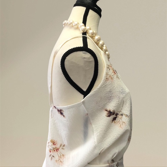 Women florals top 🌸 - Picture 4 of 6